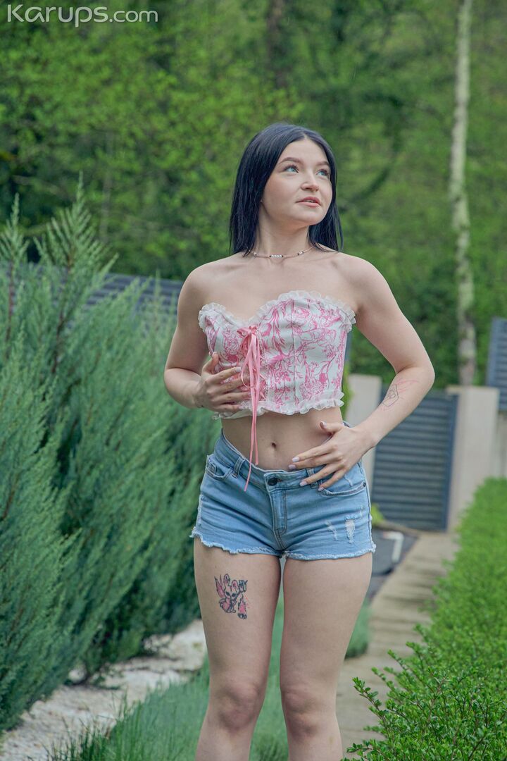 Sweet & Petite