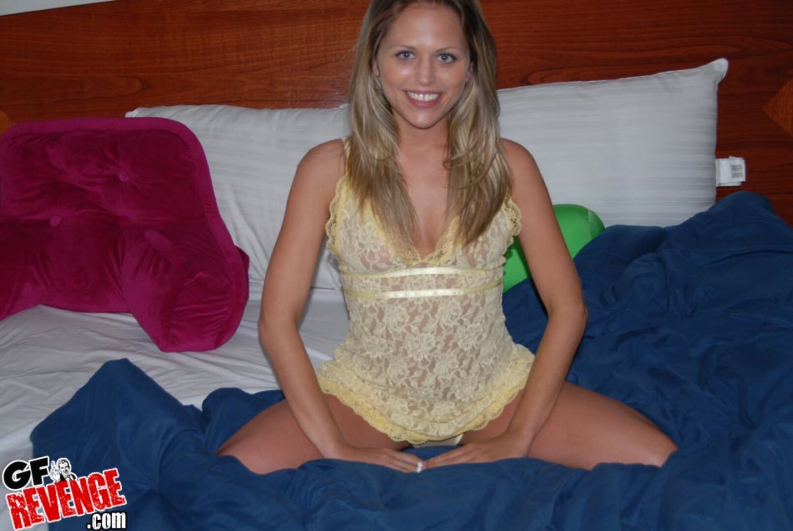 Hands On Hottie