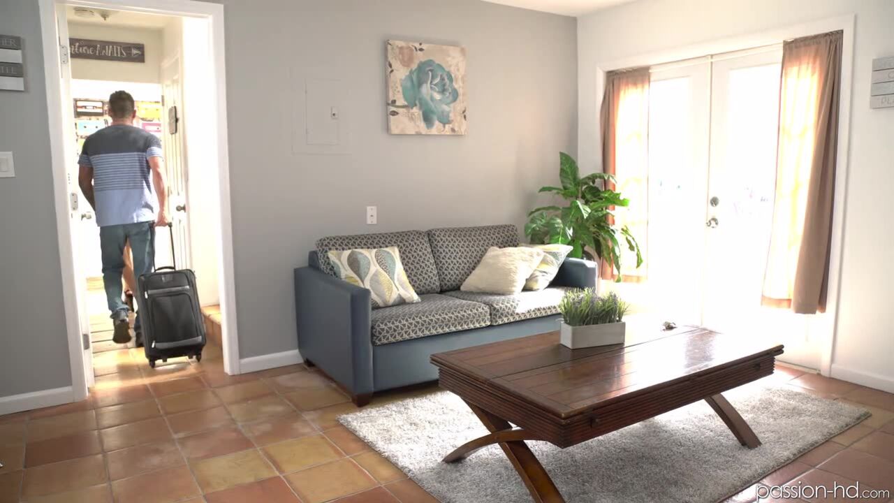 Lulu Chu: A Very Relaxing Host