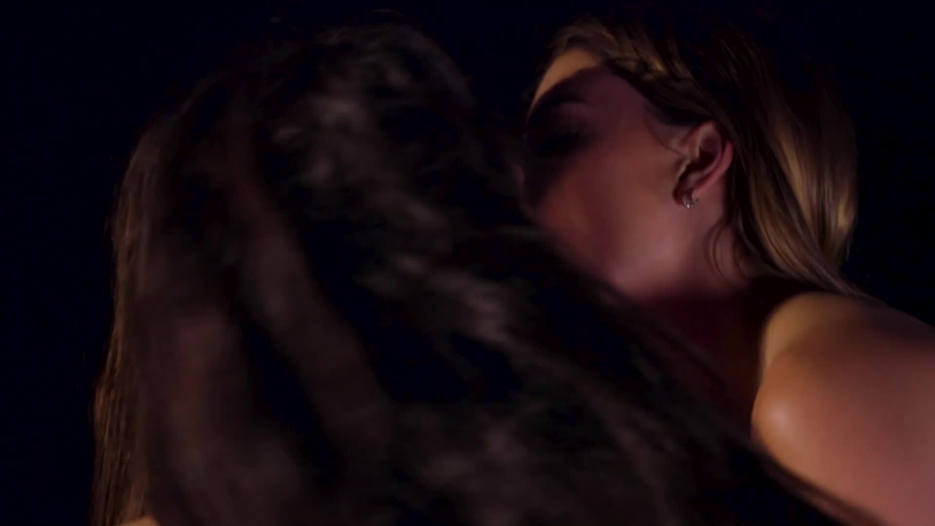 GirlGirl: Paranormal Witchcraft Riley Reid Kristen Scott Emily Willis