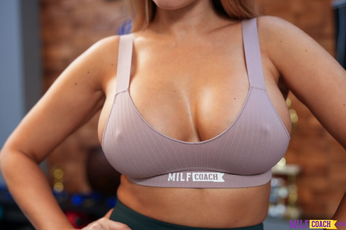 Coachs Pussy Is Keeping Me In The Game - S2:E7
