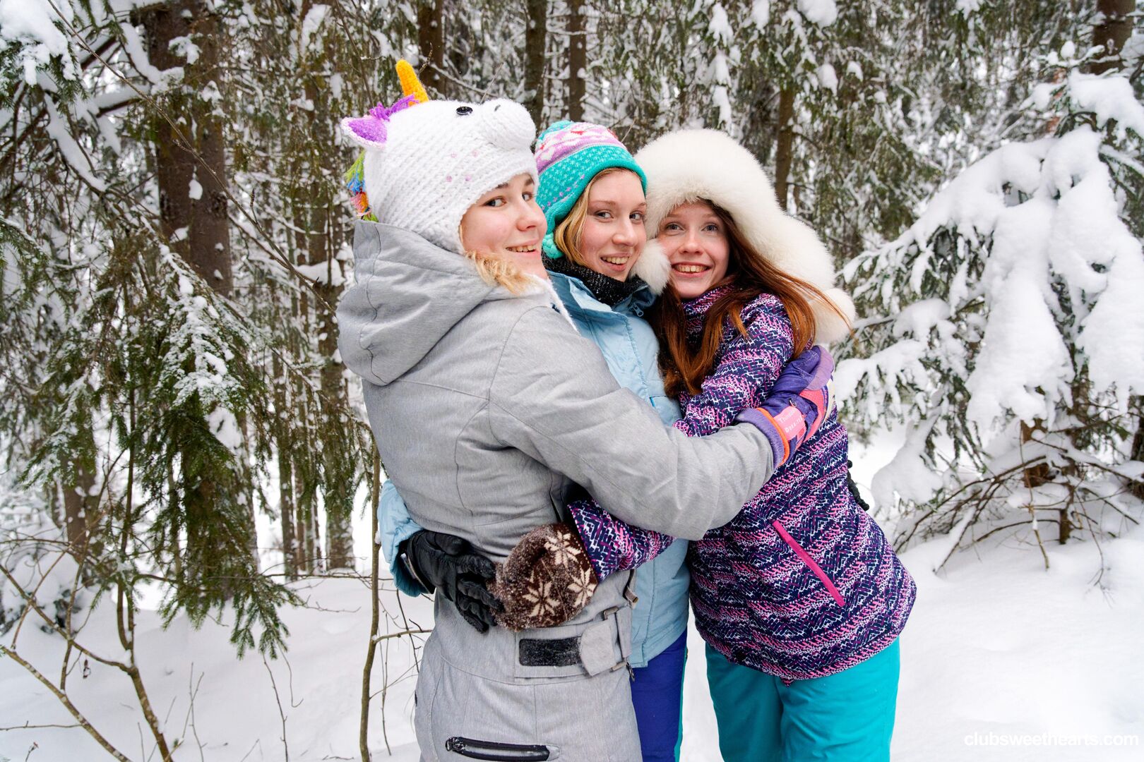 Frosty sweethearts 1/3