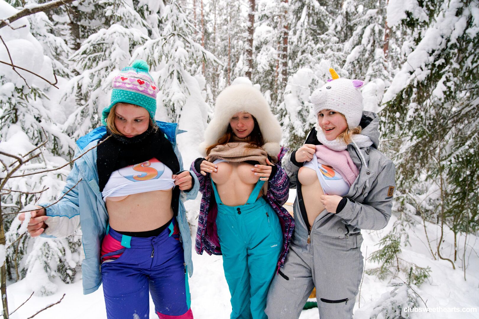 Frosty sweethearts 1/3