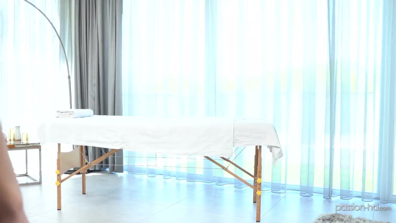 Sybil: Full Service Massage