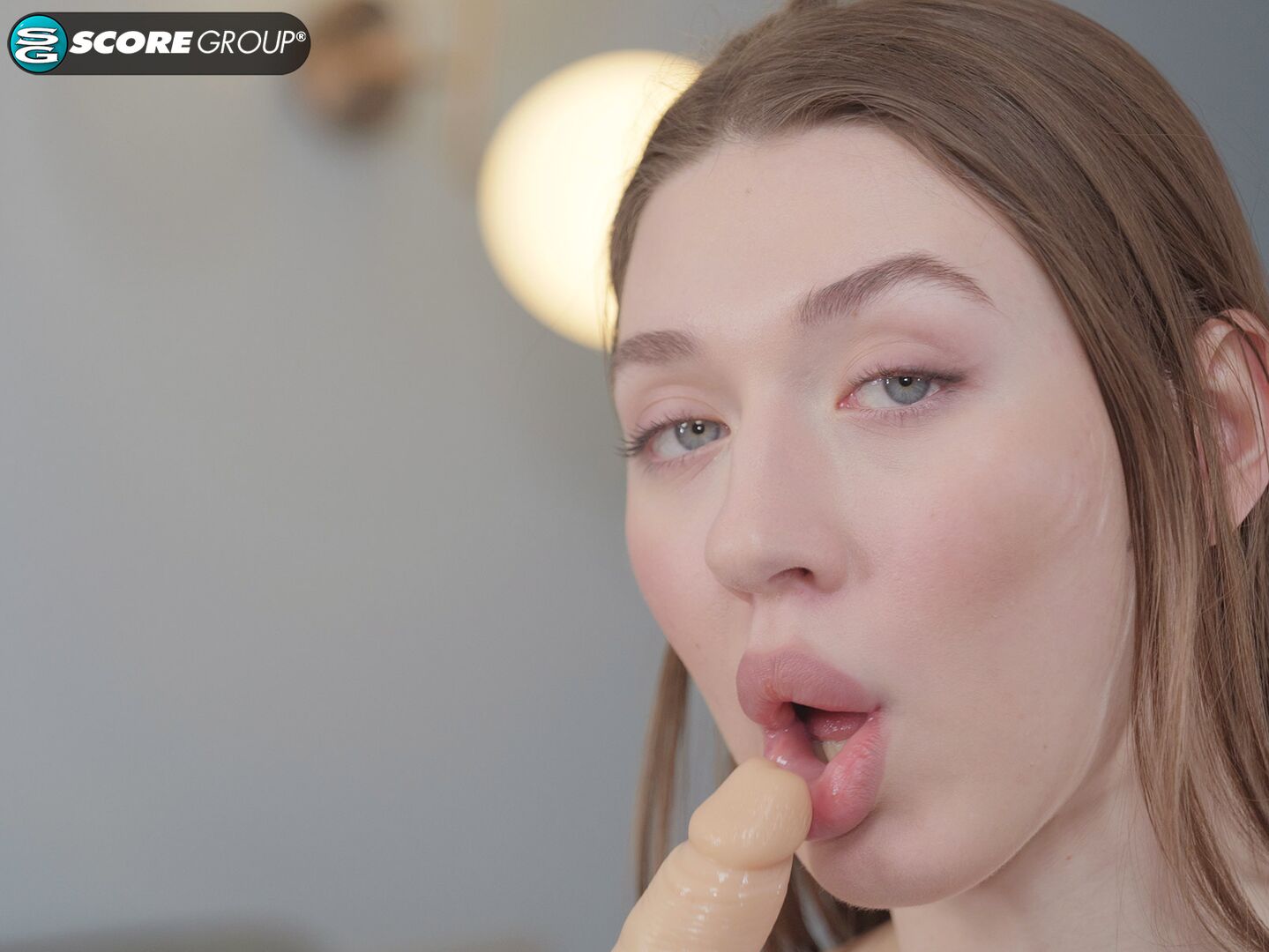 Miss Sunset is a brand-new brunette with a juicy slit you've just gotta see.