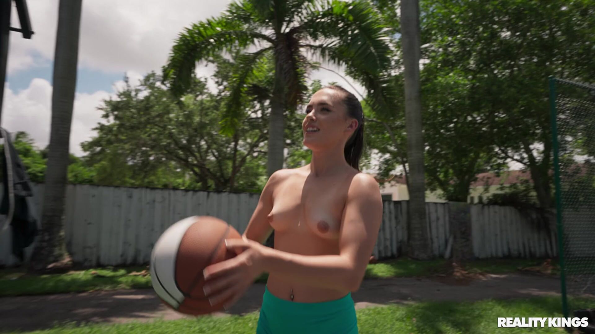 Basketball Booty 2302