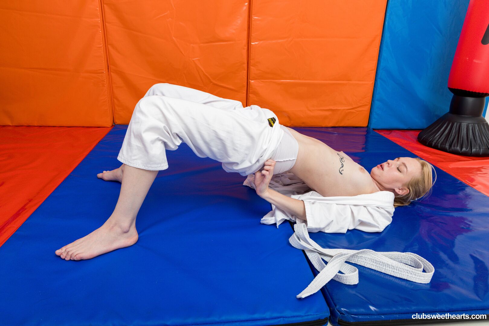 Karate cutie elloise arti