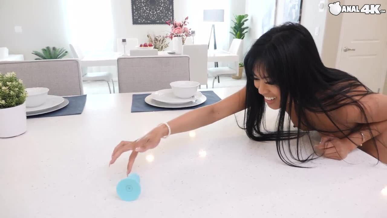Vibrating Ass: Ember Snow