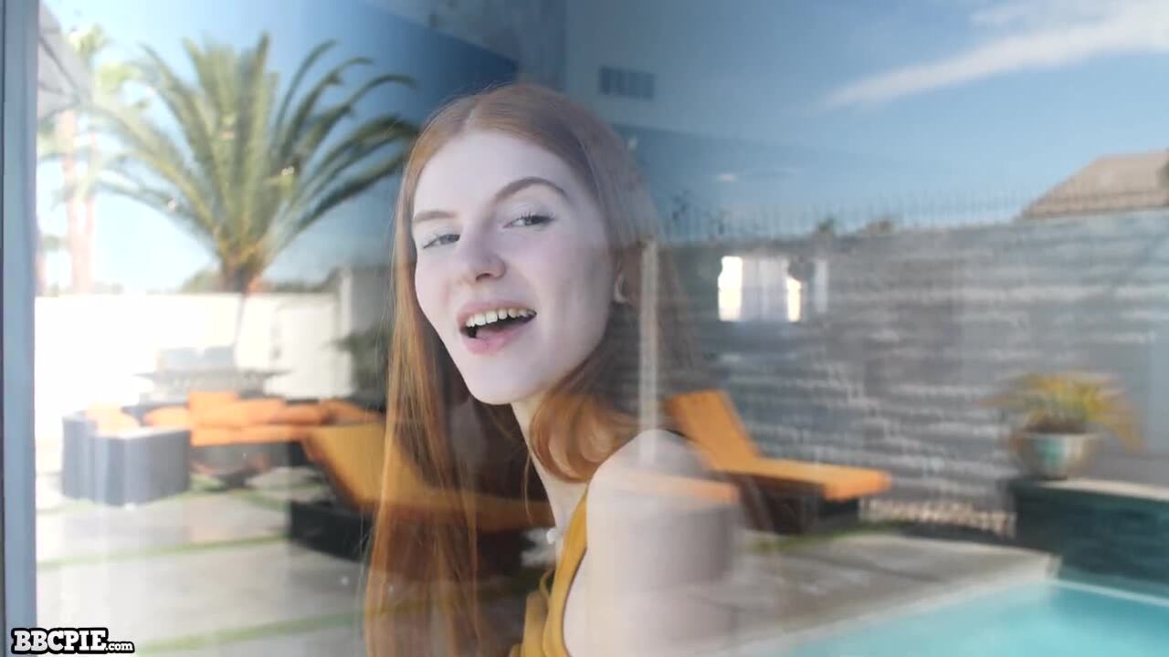 Jane Rogers: Poolboy's Huge Cock