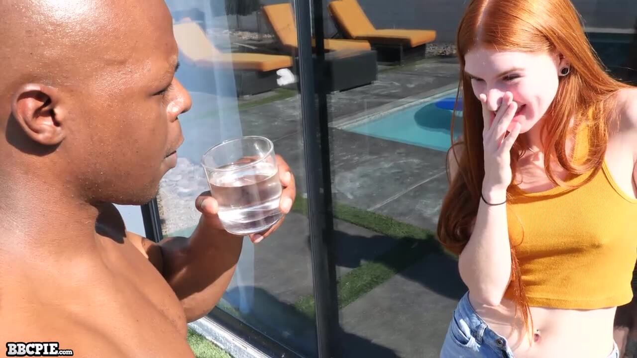 Jane Rogers: Poolboy's Huge Cock