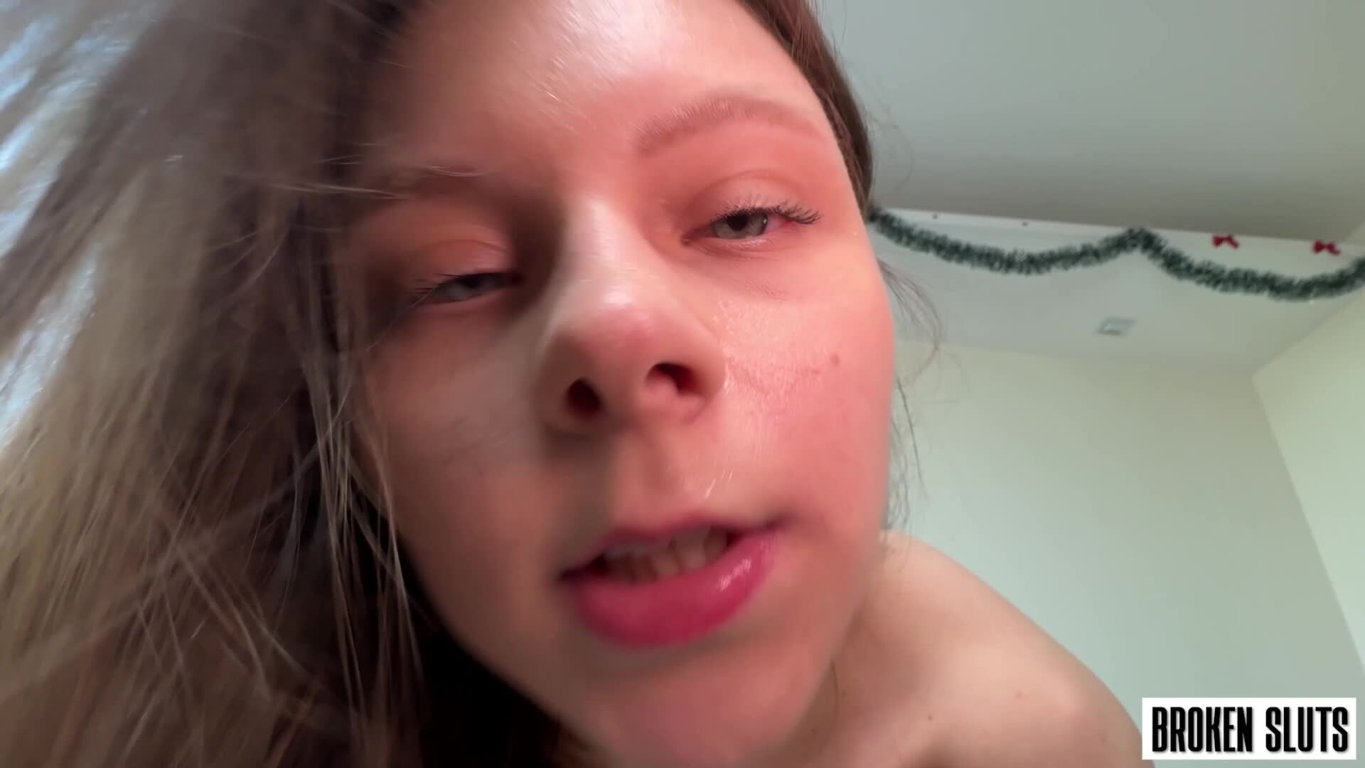 MILKING BIG COCKS IS HER PASSION - HiYouth