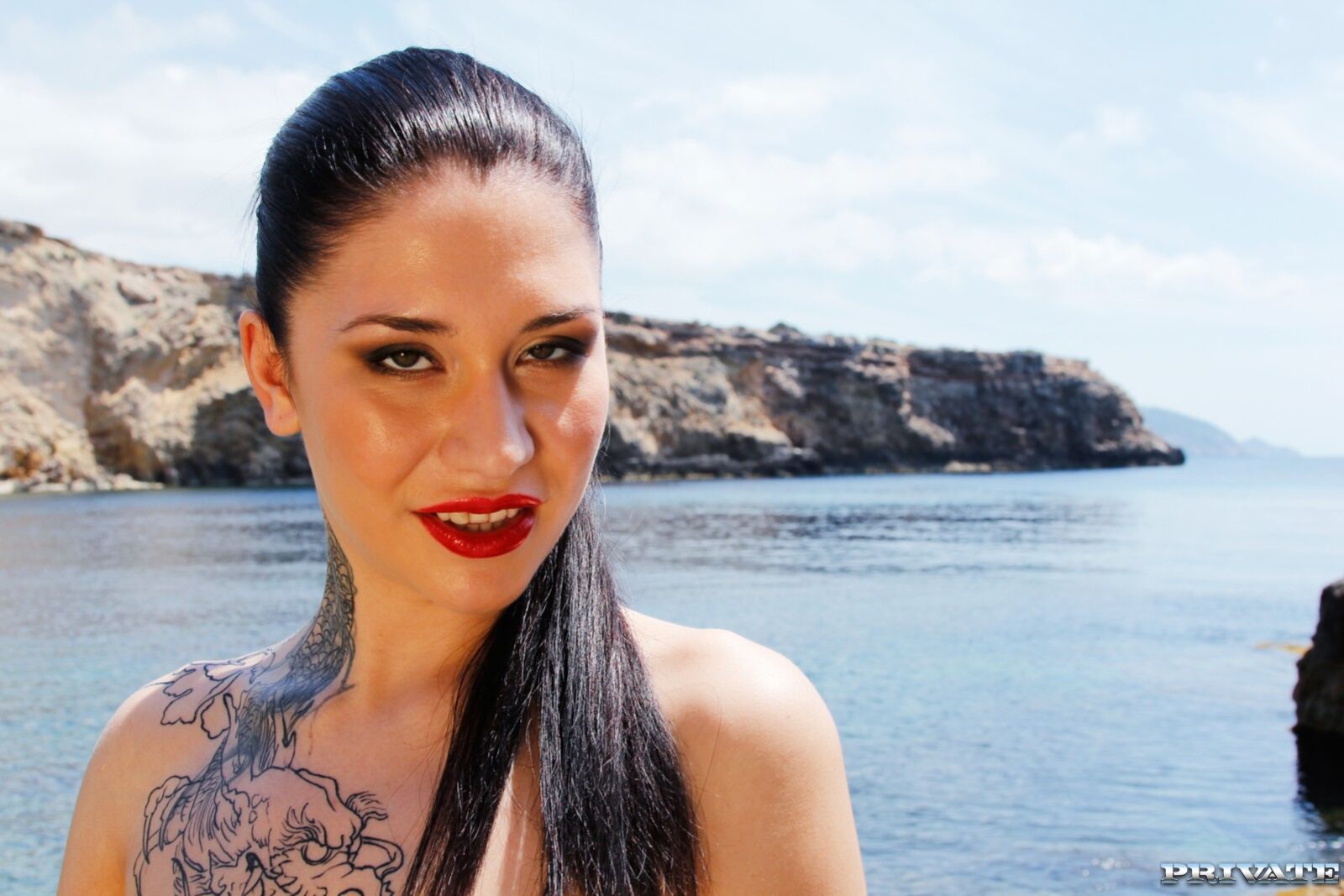 Sunbathing Beauty Erika Bellucci