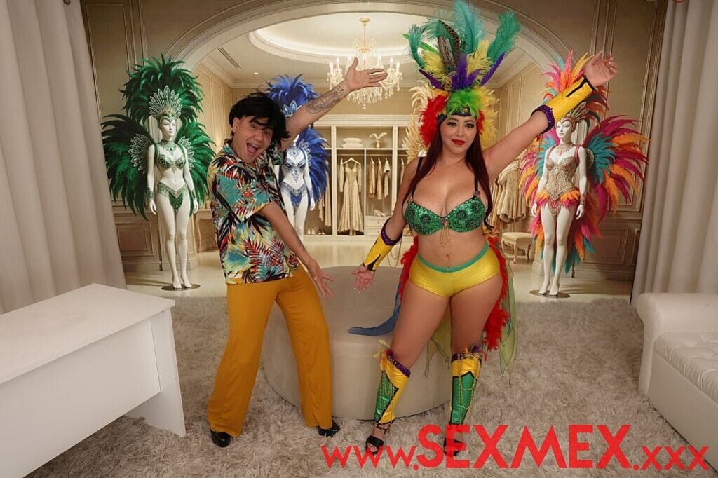 THE MILF's CARNIVAL OUTFIT . Kari Cachonda