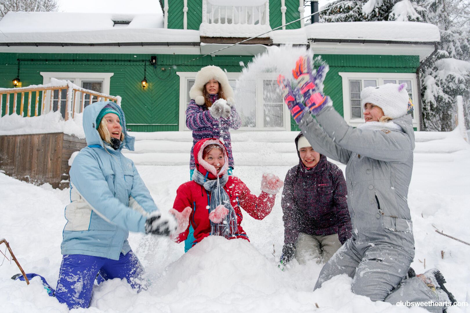 Frosty sweethearts 3/3