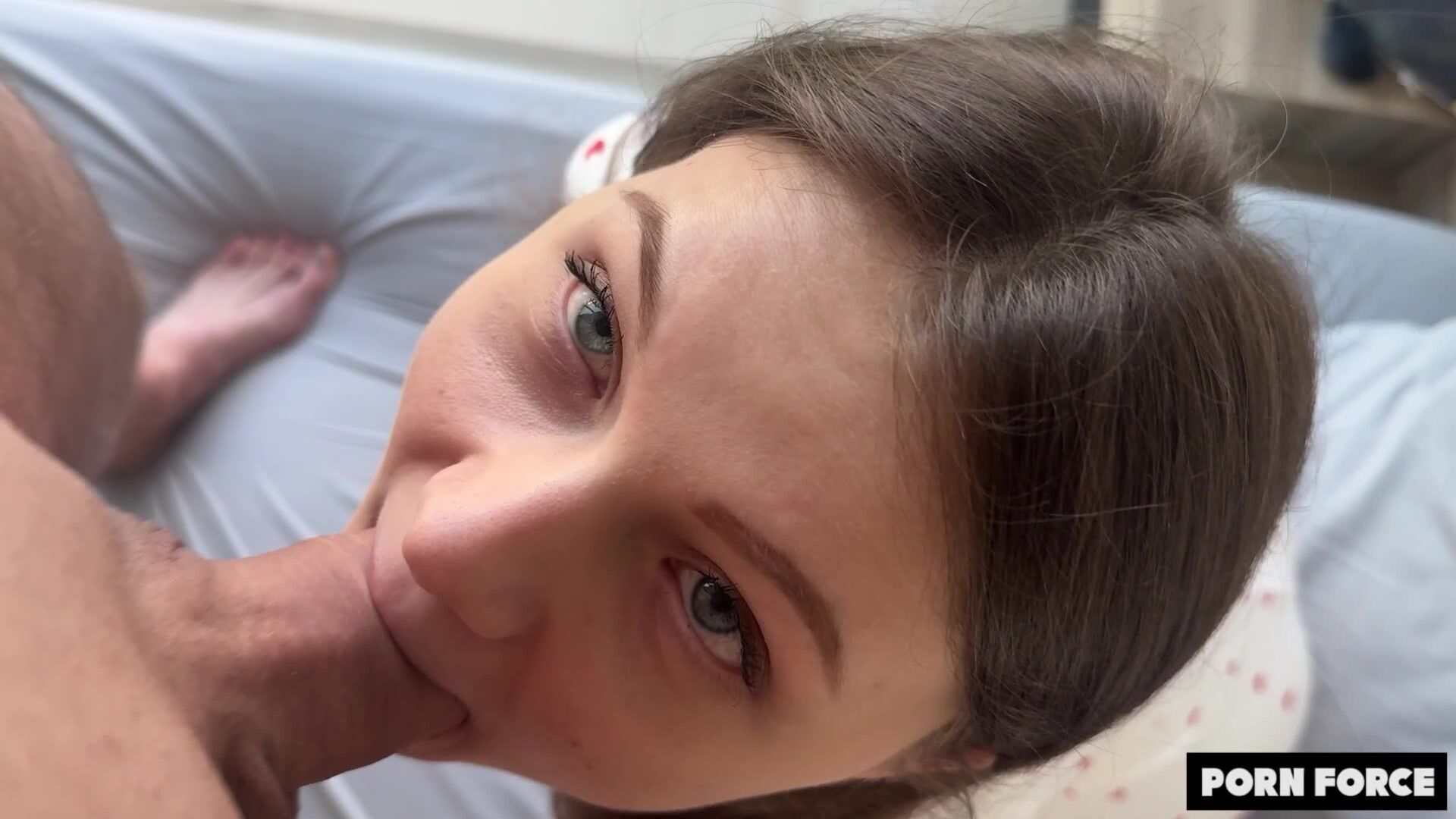 18 YO SWEETHEART MAKES HIM CUM TWICE - HIYouth