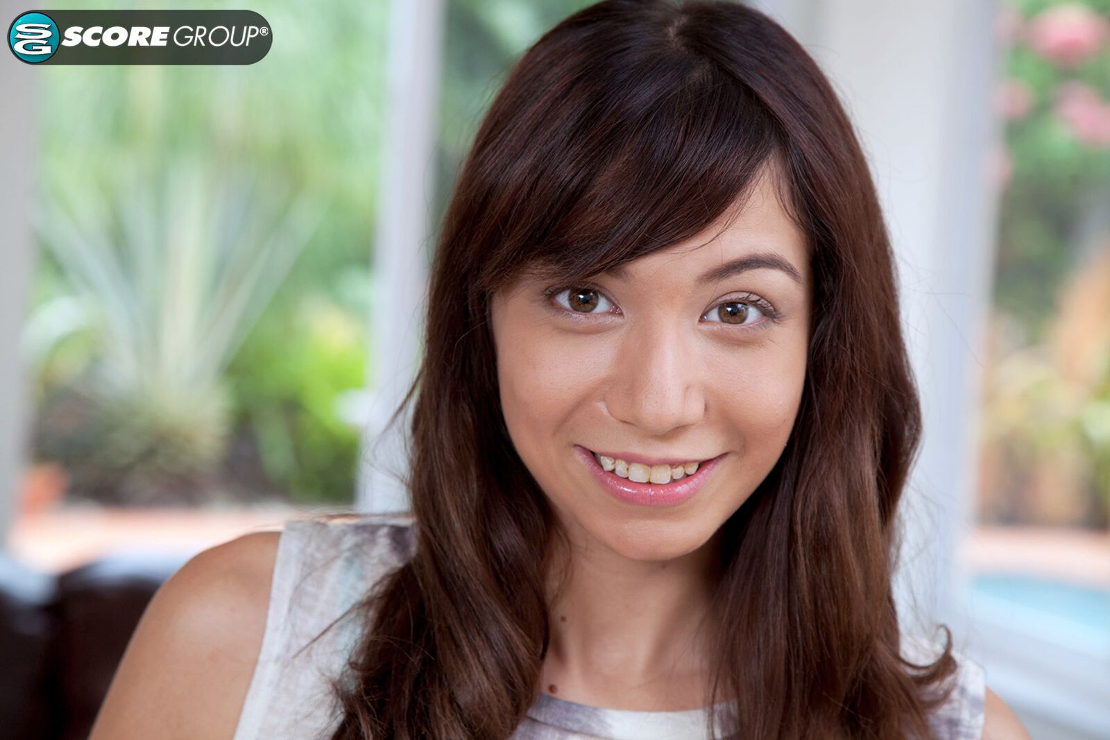 Little Melissa is a skinny young Texan who loses a game and strips for payment.