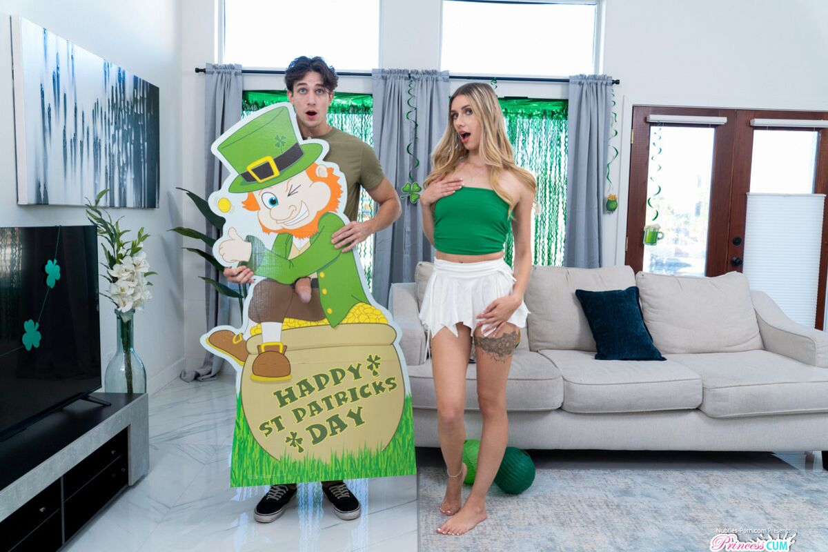 Sucking Leprechaun Cock On St Pattys Day - S14:E1