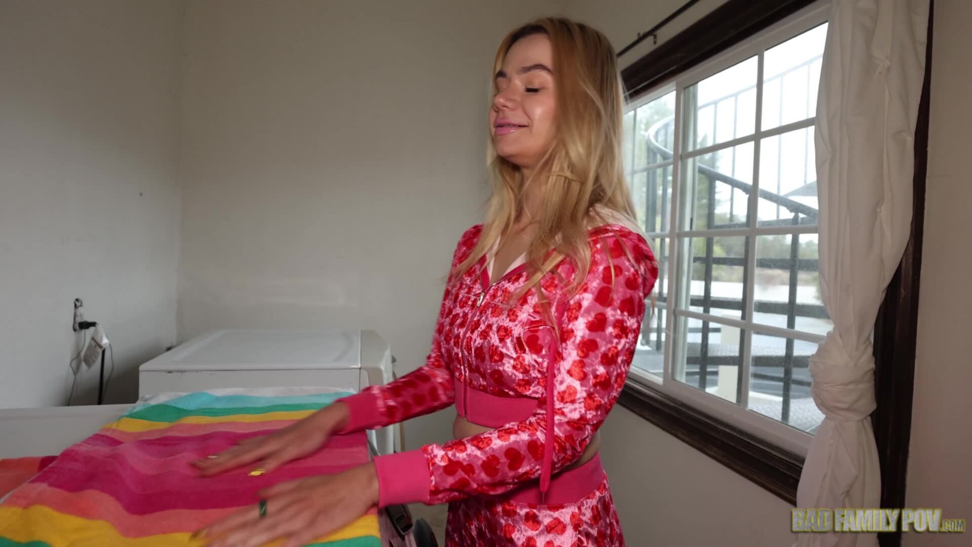 Angelica Coralvine: Hot Blonde Stepmom Lets Stepson Fuck Her While She Folds Laundry