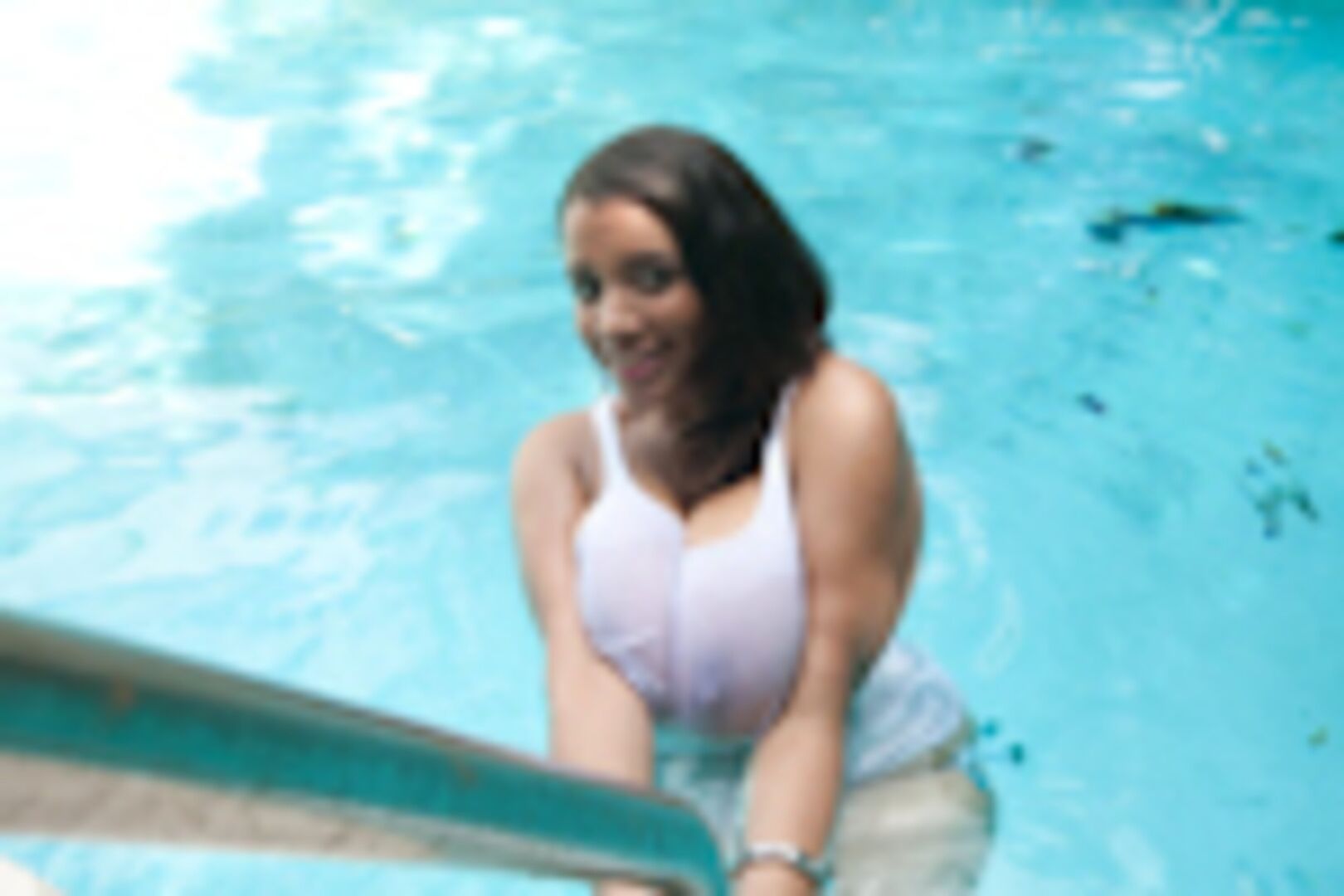 Huge Natural Tits by the Pool