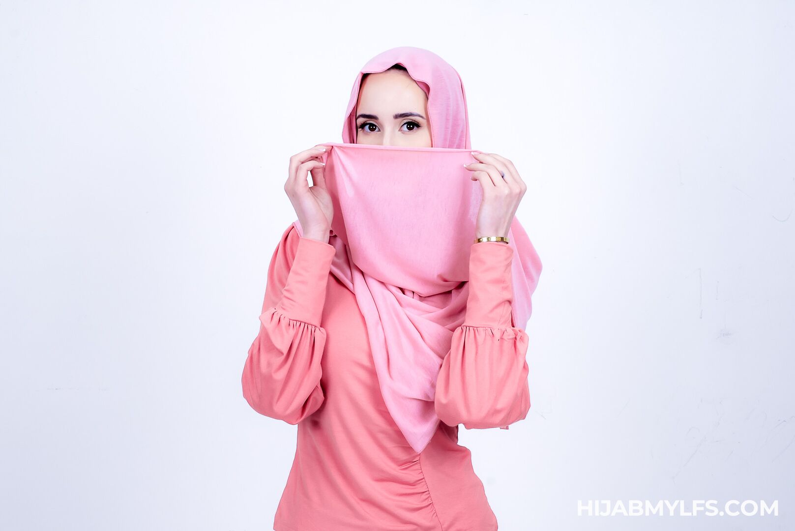 I Fucked My Dad’s New Wife: This Persian Goddess Has a Secret…