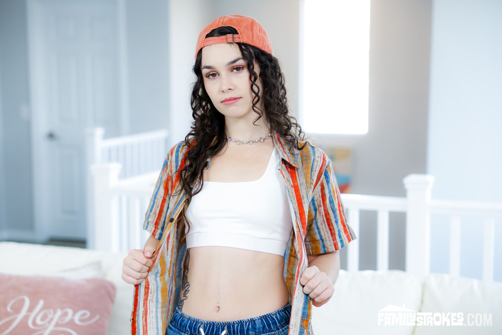 “Please Teach Me How To Fuck…” Tomboy Sis Is the Perfect V-Day Gift