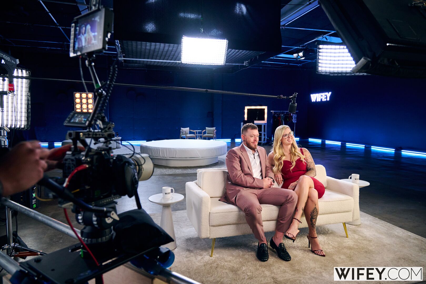 Ashley And Kyle: BBC-Loving Blonde Hotwife Ashley Gets Fucked Hard
