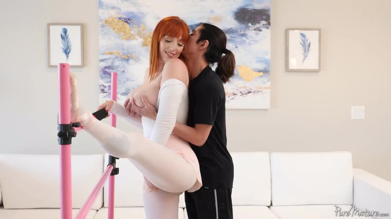 Lauren Phillips: Ballet Booty