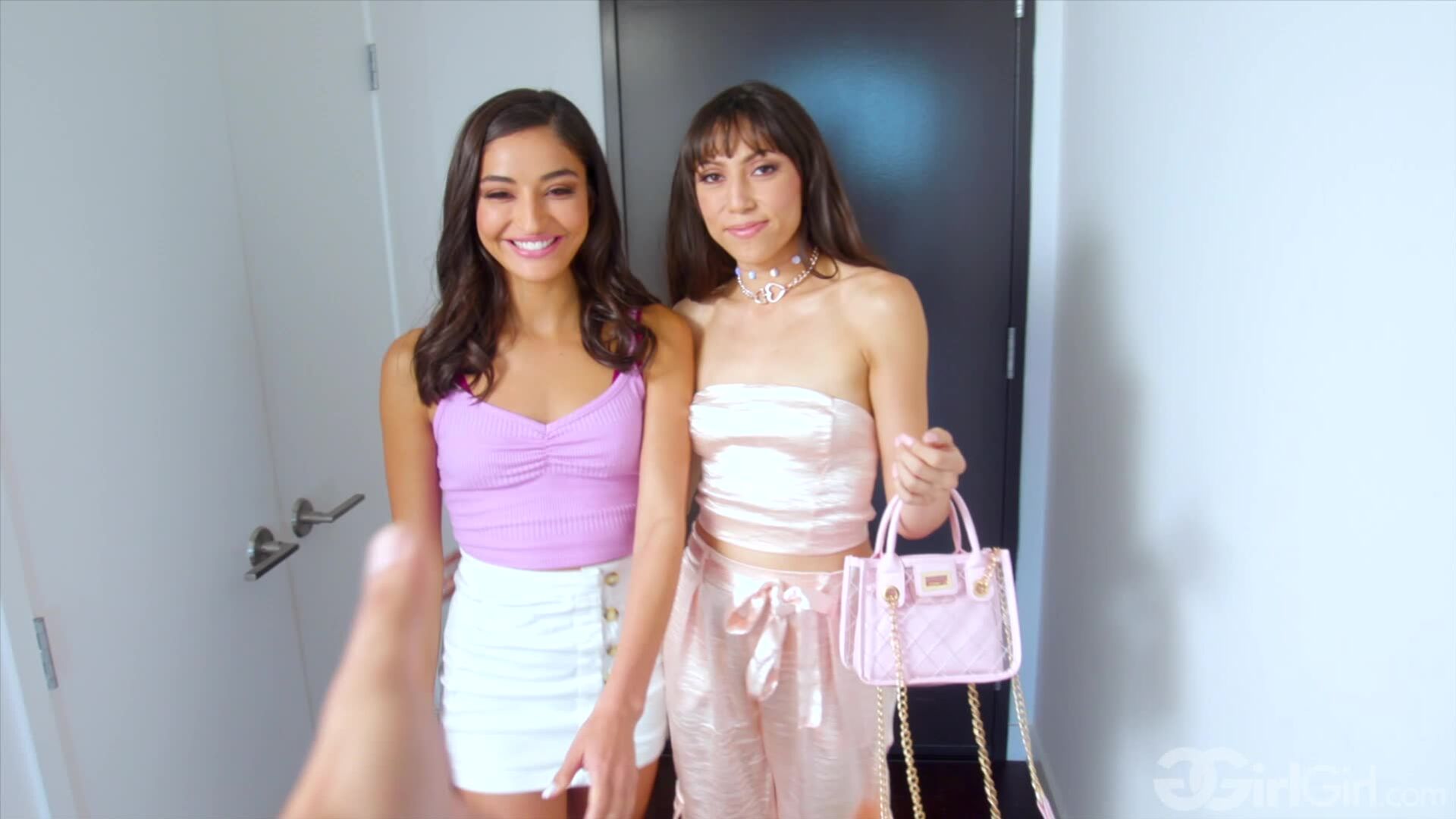 GirlGirl: Squirting Sisters Emily Willis and Judy Jolie