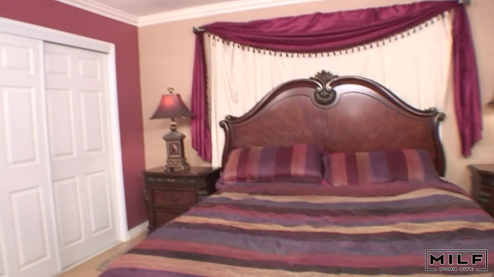 Redhead MILF Kitty Loves BBC