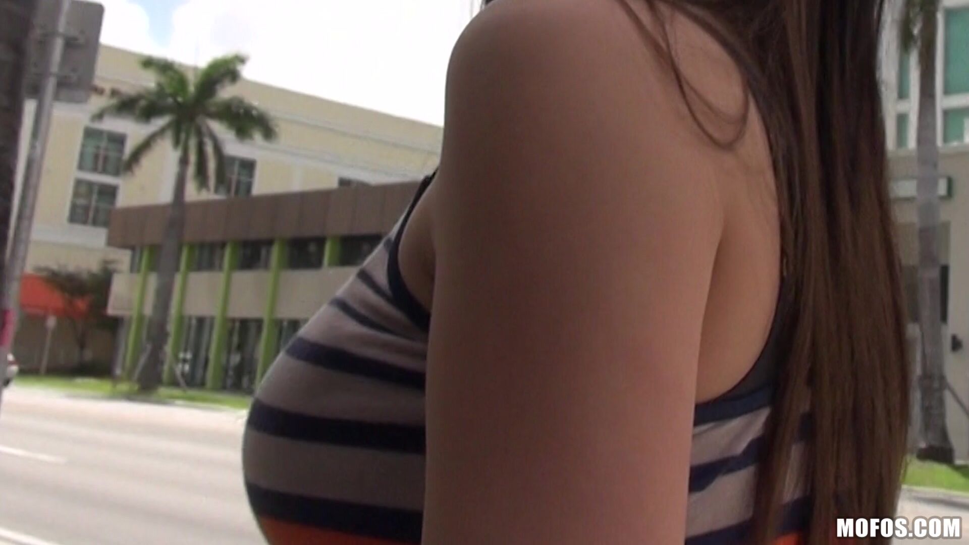 Street Blowjob !