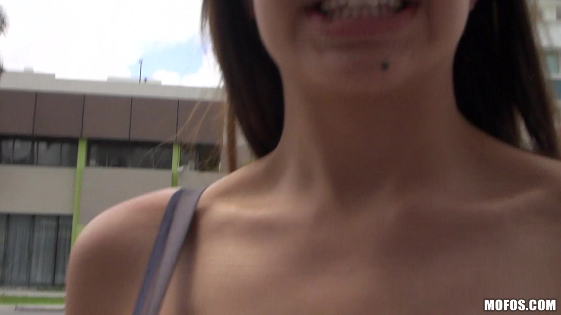 Street Blowjob !