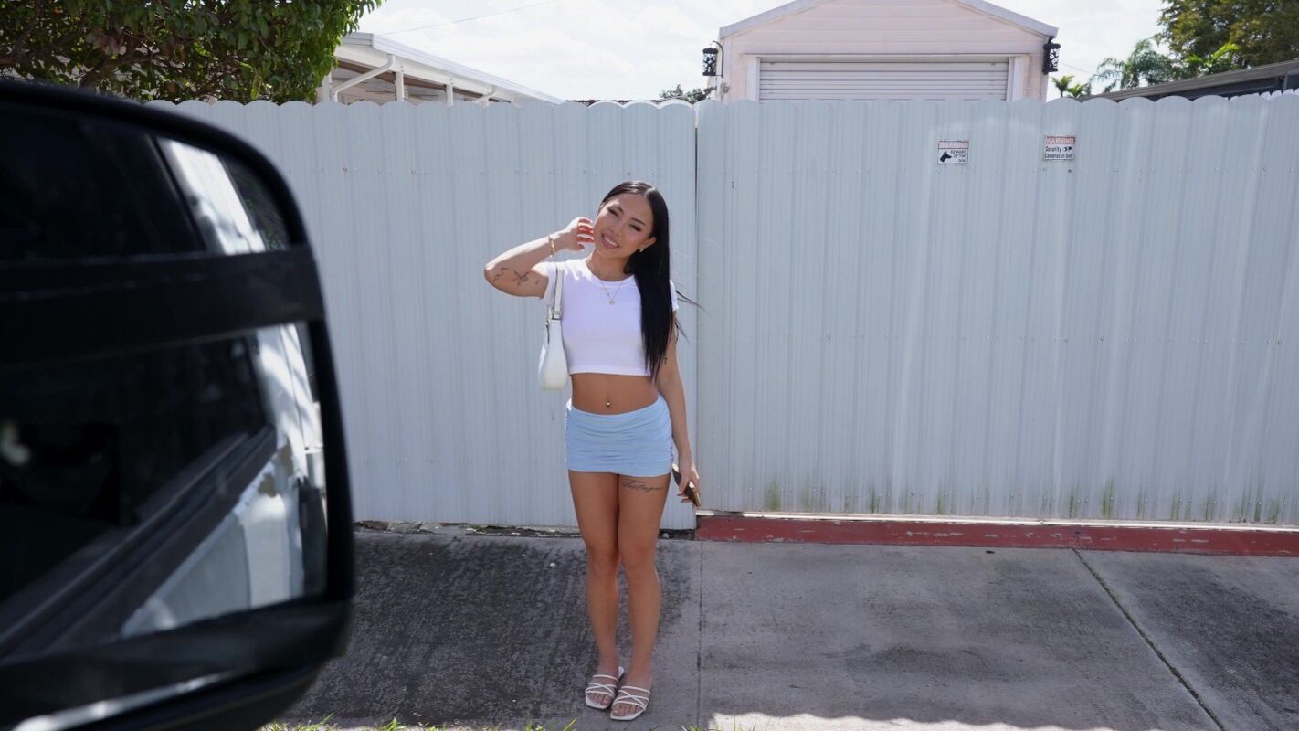 Vivienne Vo Cheats on her Boyfriend with Johnny Love