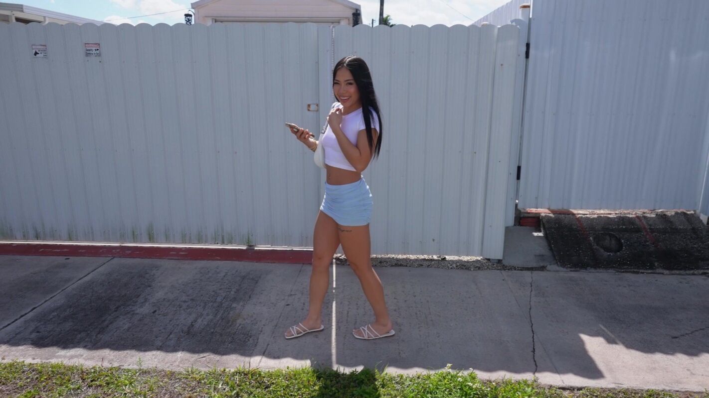 Vivienne Vo Cheats on her Boyfriend with Johnny Love