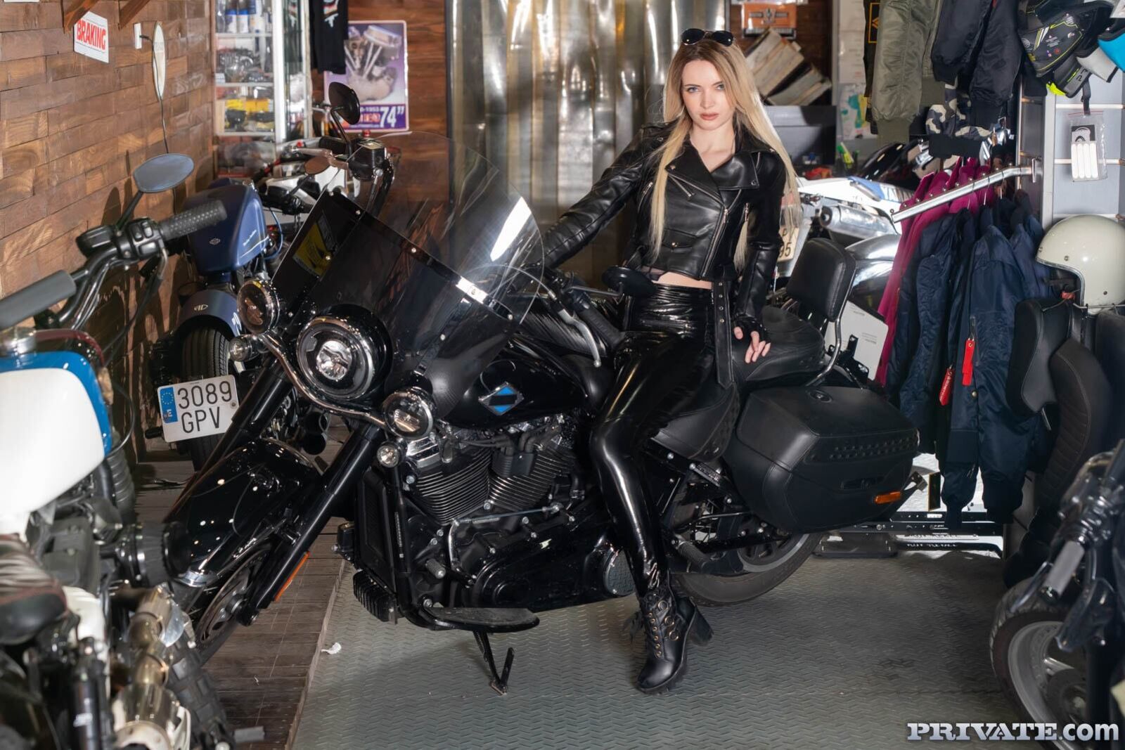 Hailey White fucks her trusted mechanic in his garage