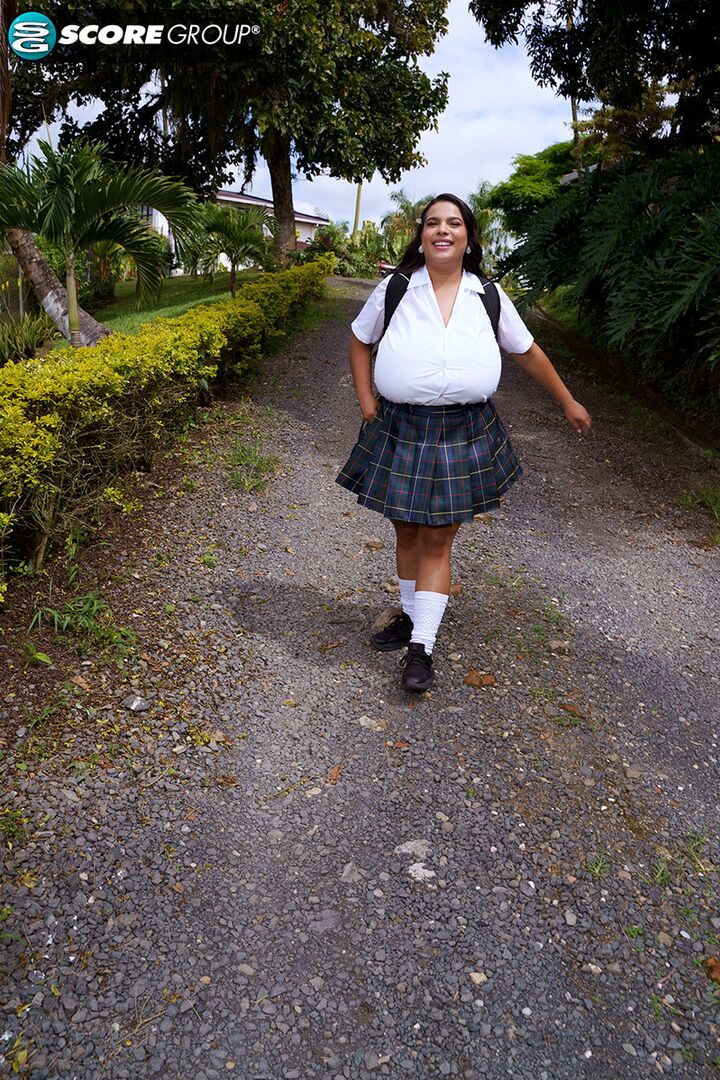 Nathalia Correa: The Pick-up
