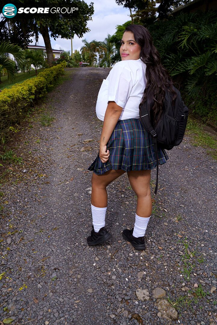 Nathalia Correa: The Pick-up