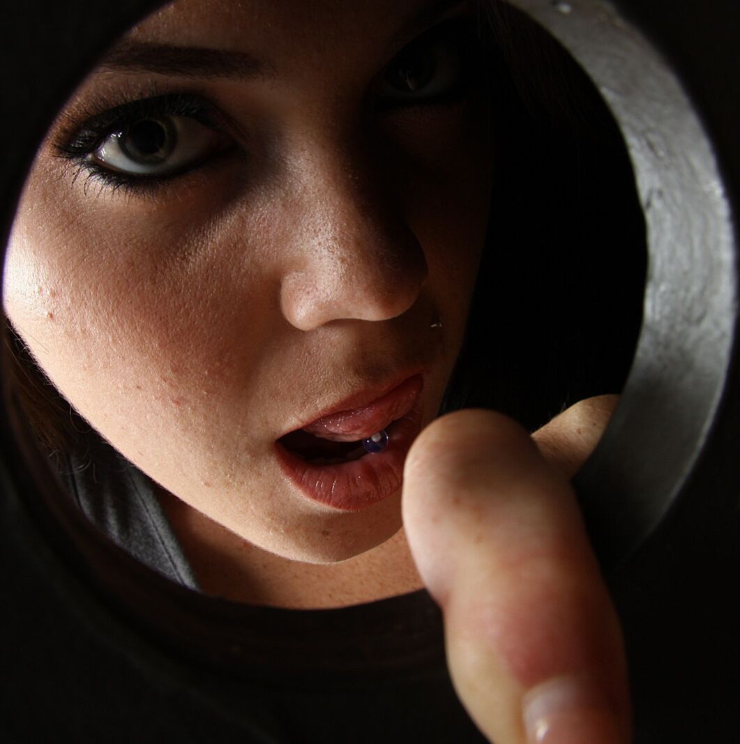 Joe Blow Gets Off In A Glory Hole By Alison Tyler