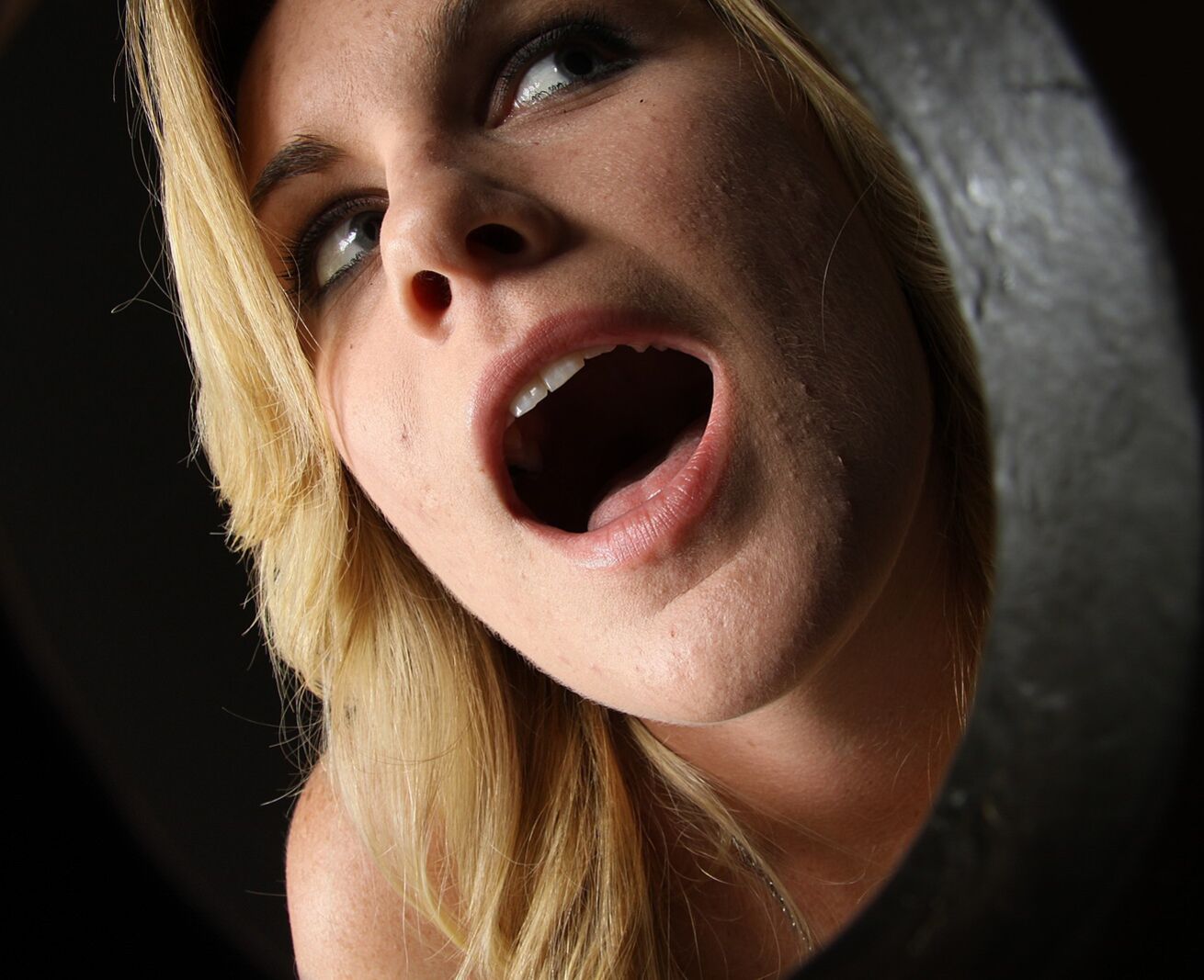 Hayden Night Masturbates As She Pleases A Straoger