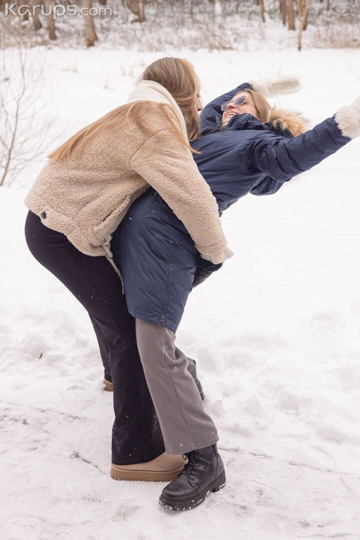 Snowy Escape 0604