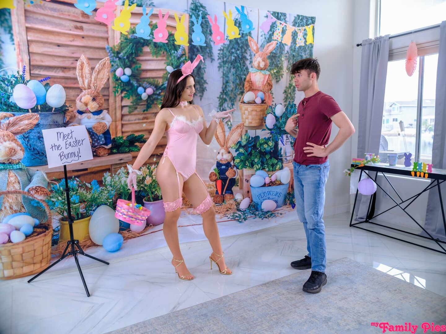 Stepsis Gets A Spanking On Easter - S40:E2