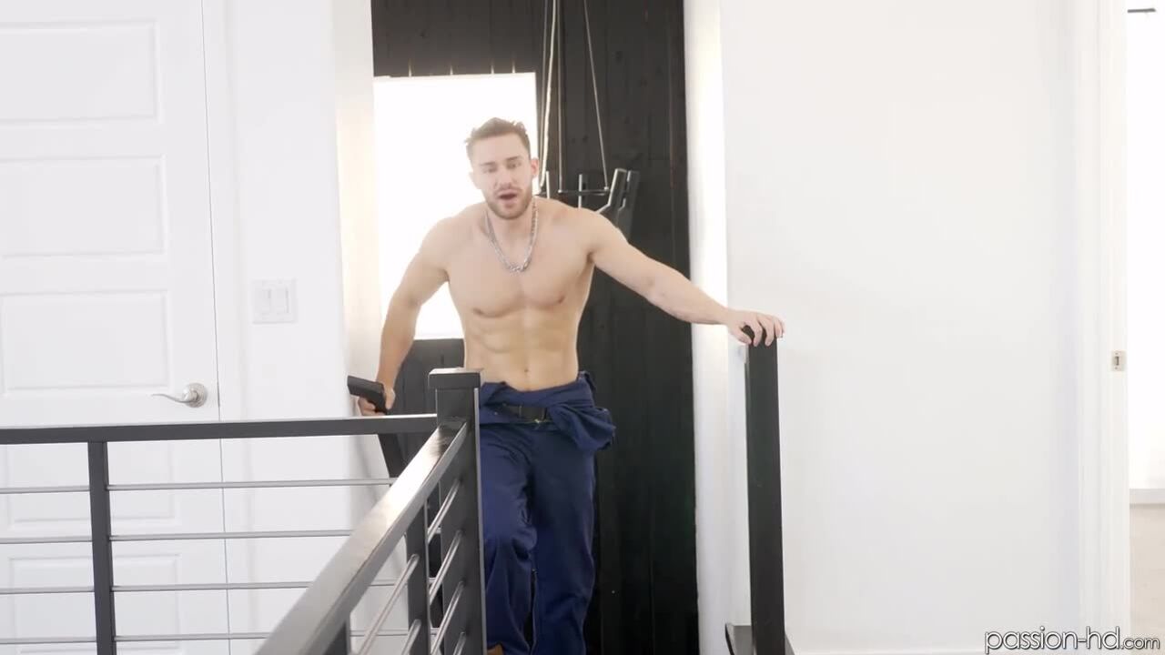 Mila Monet: Move Me