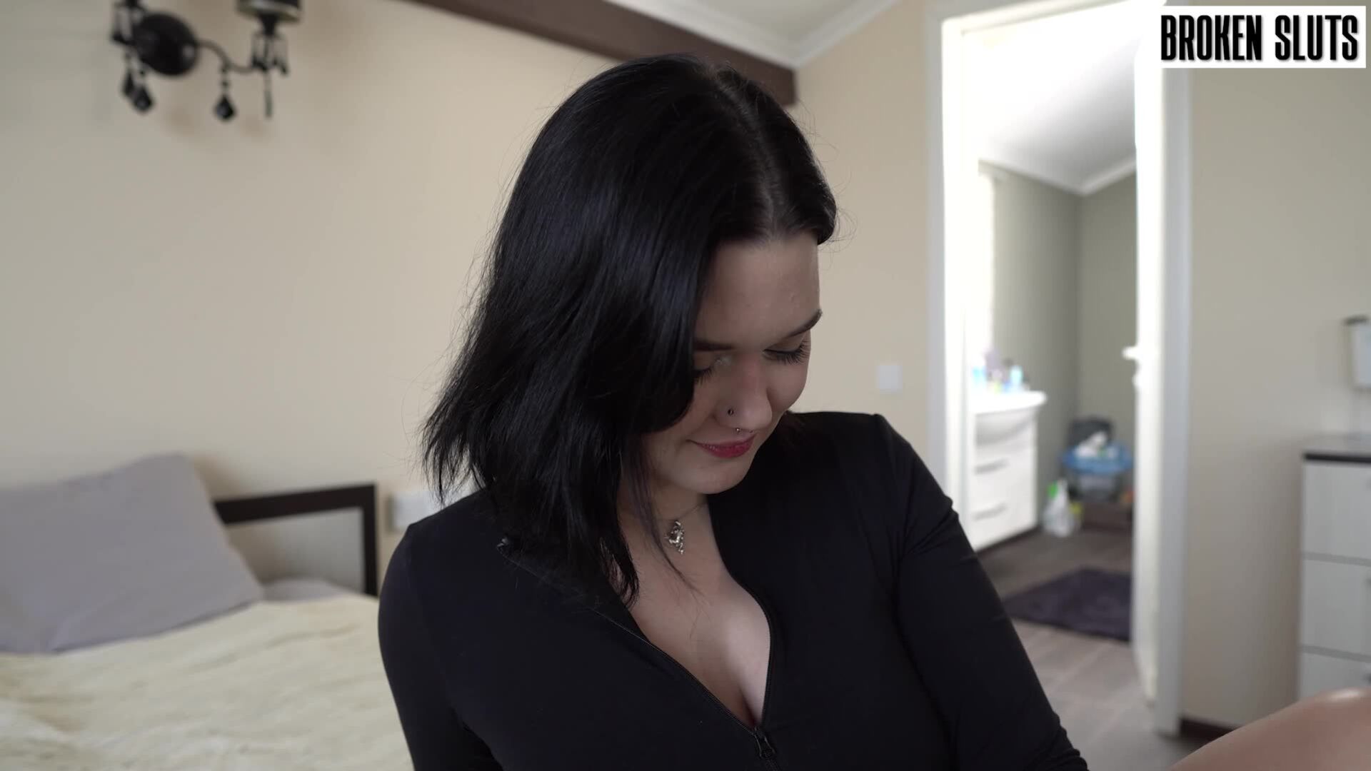 LET ME SHOW YOU WHAT A CUM DUMPSTER TRULY LOOKS LIKE - Kate Koss