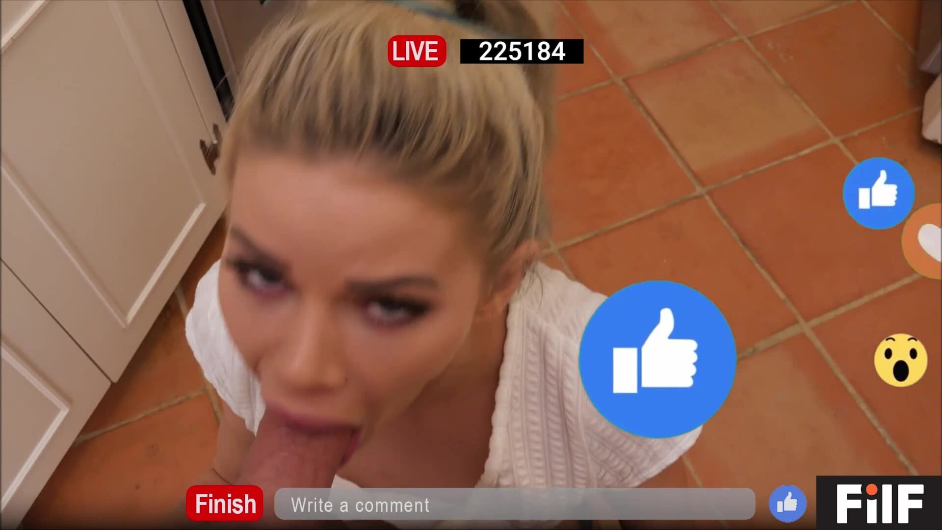 Stepsis Jessa Rhodes asks a favor but stepbro gets one in return