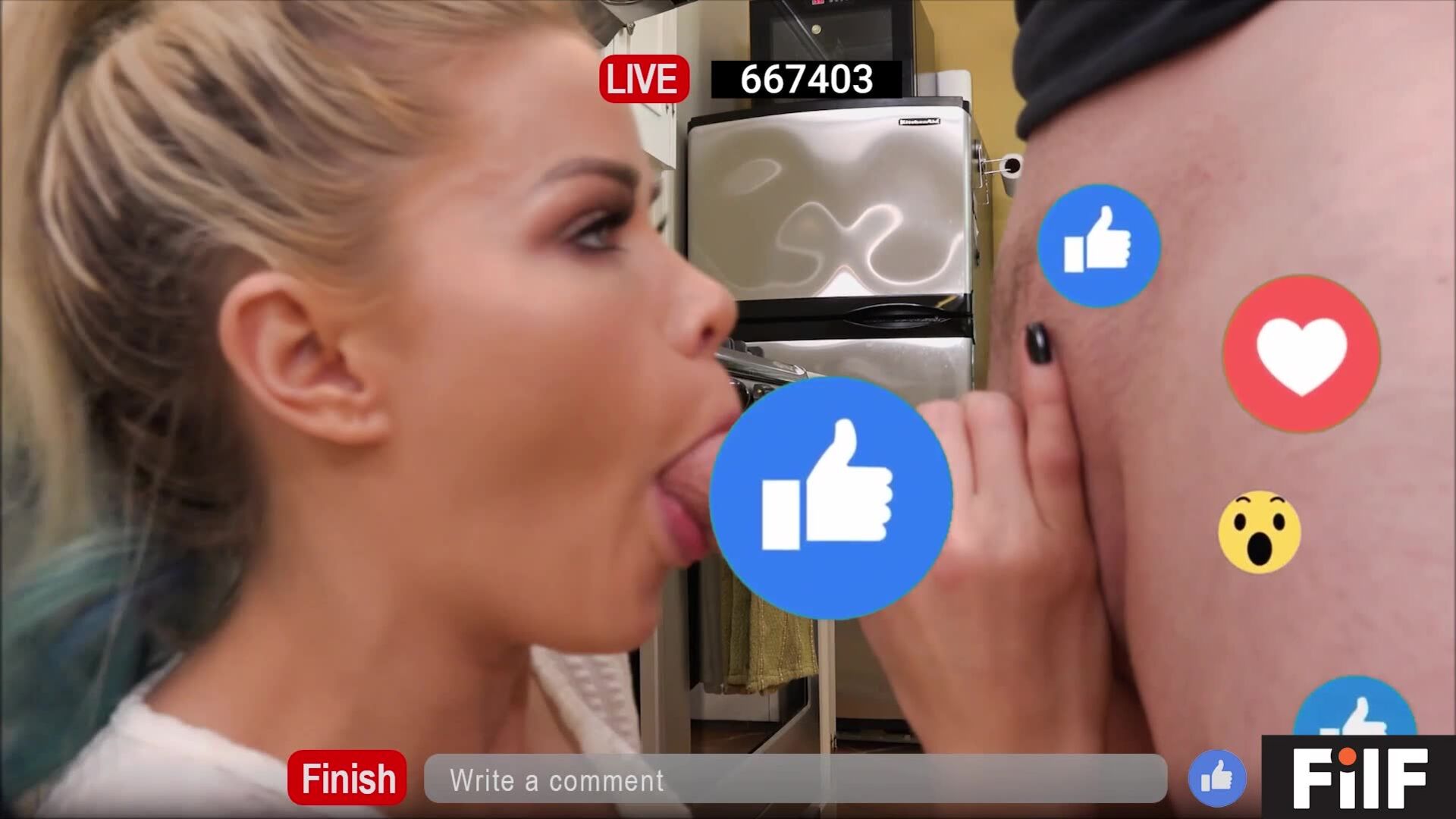 Stepsis Jessa Rhodes asks a favor but stepbro gets one in return