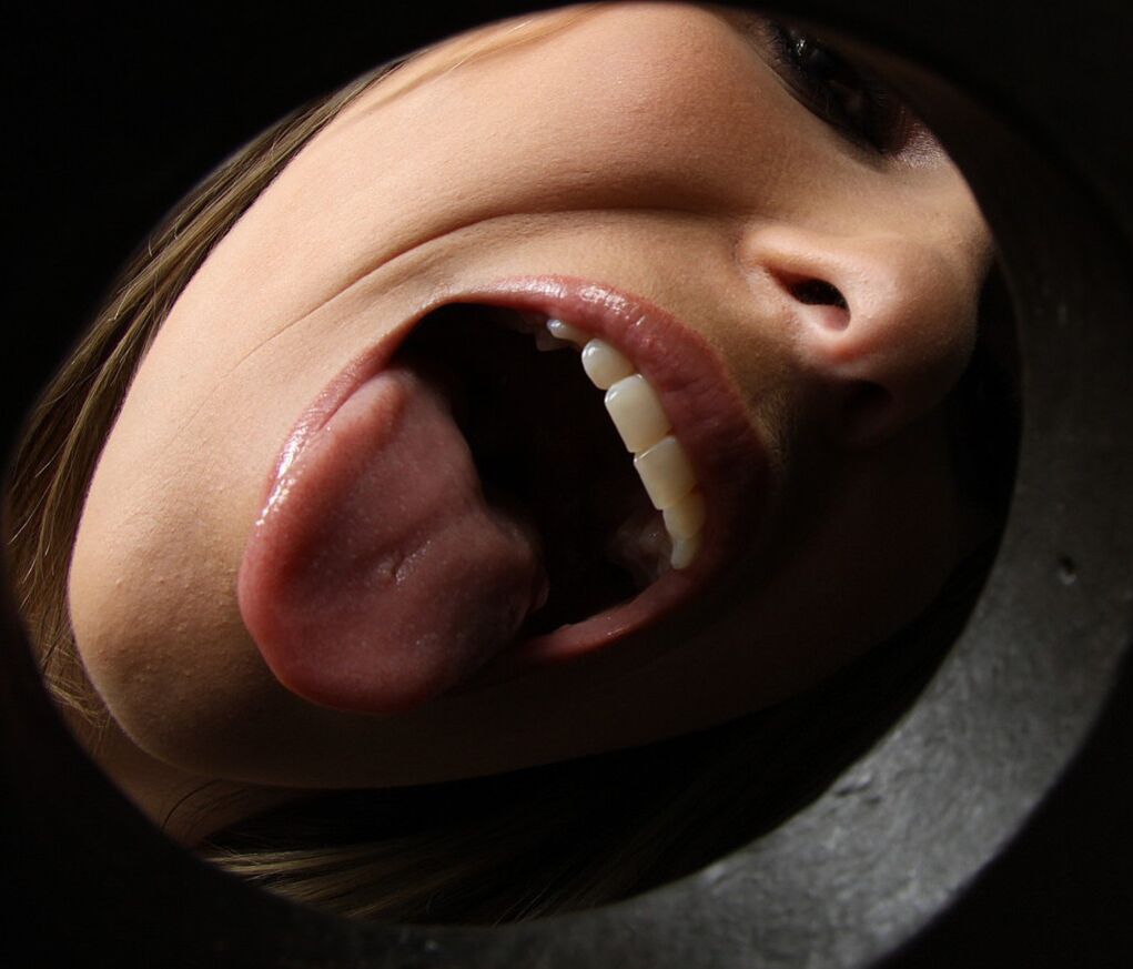 Courtney Cummz Milks Ralph Longs Cock Through A Glory Hole