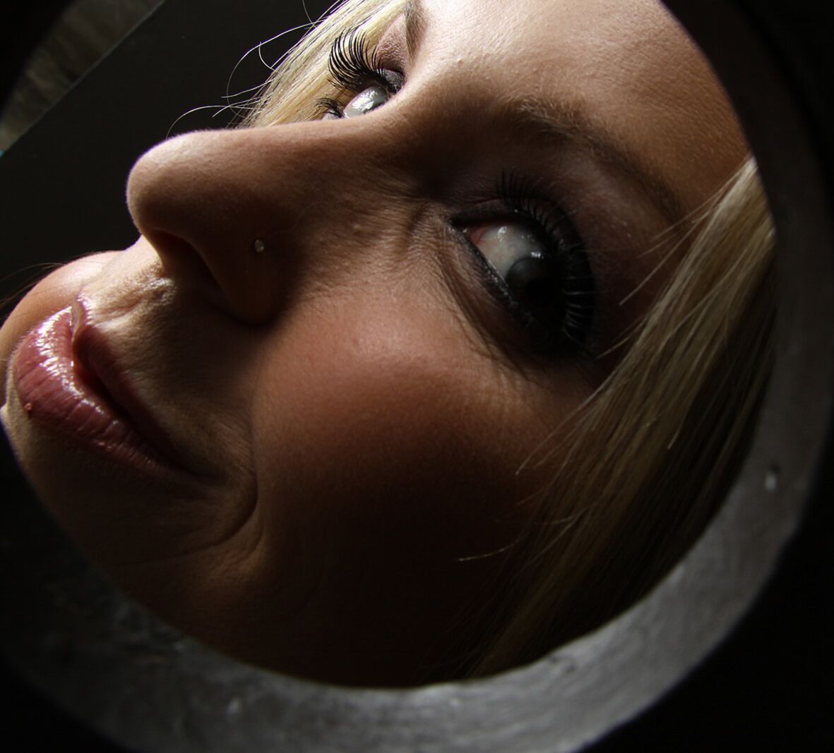 Courtney Cummz Milks Ralph Longs Cock Through A Glory Hole