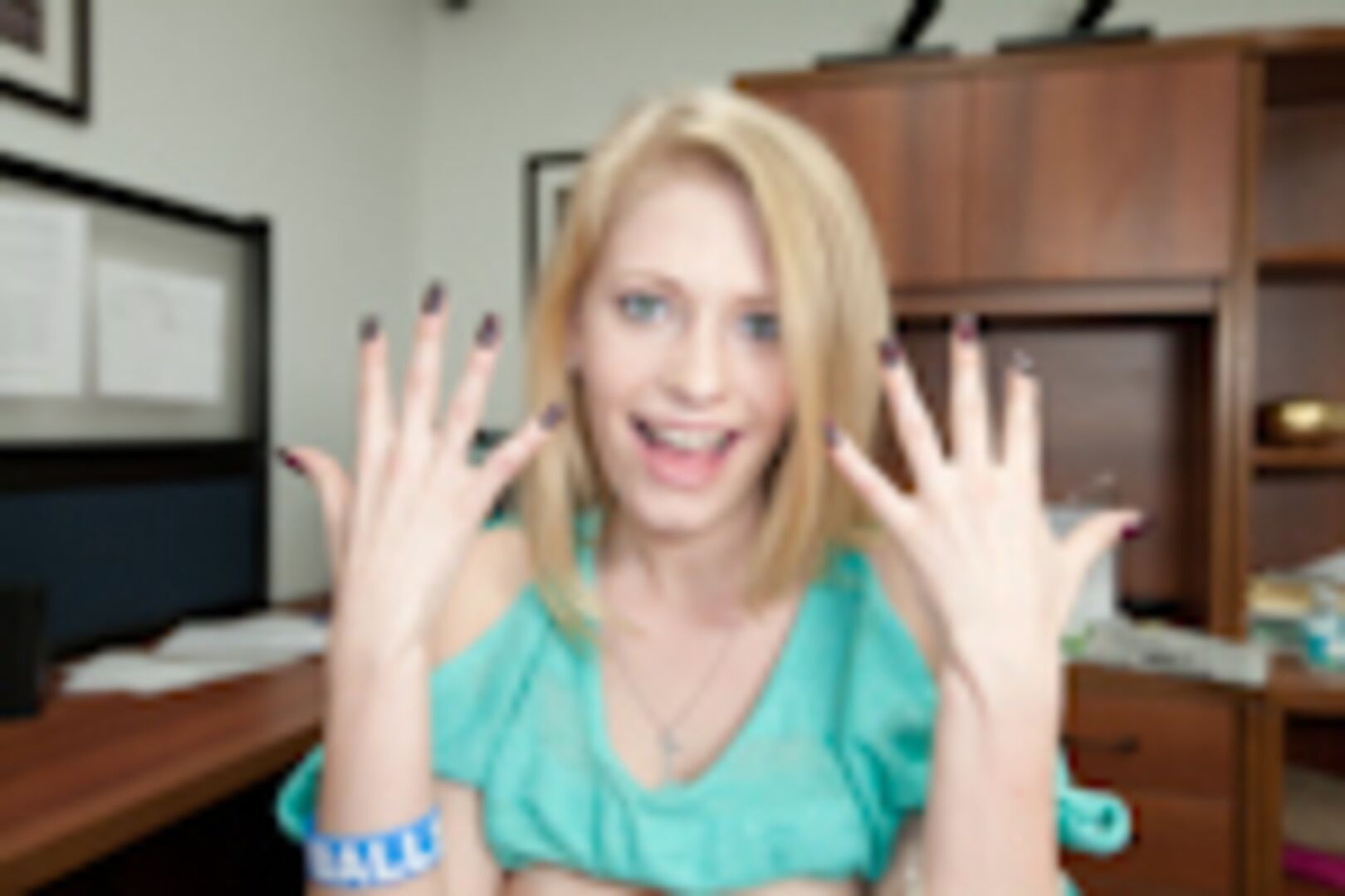 Give Me a Handjob Then Get My Coffee