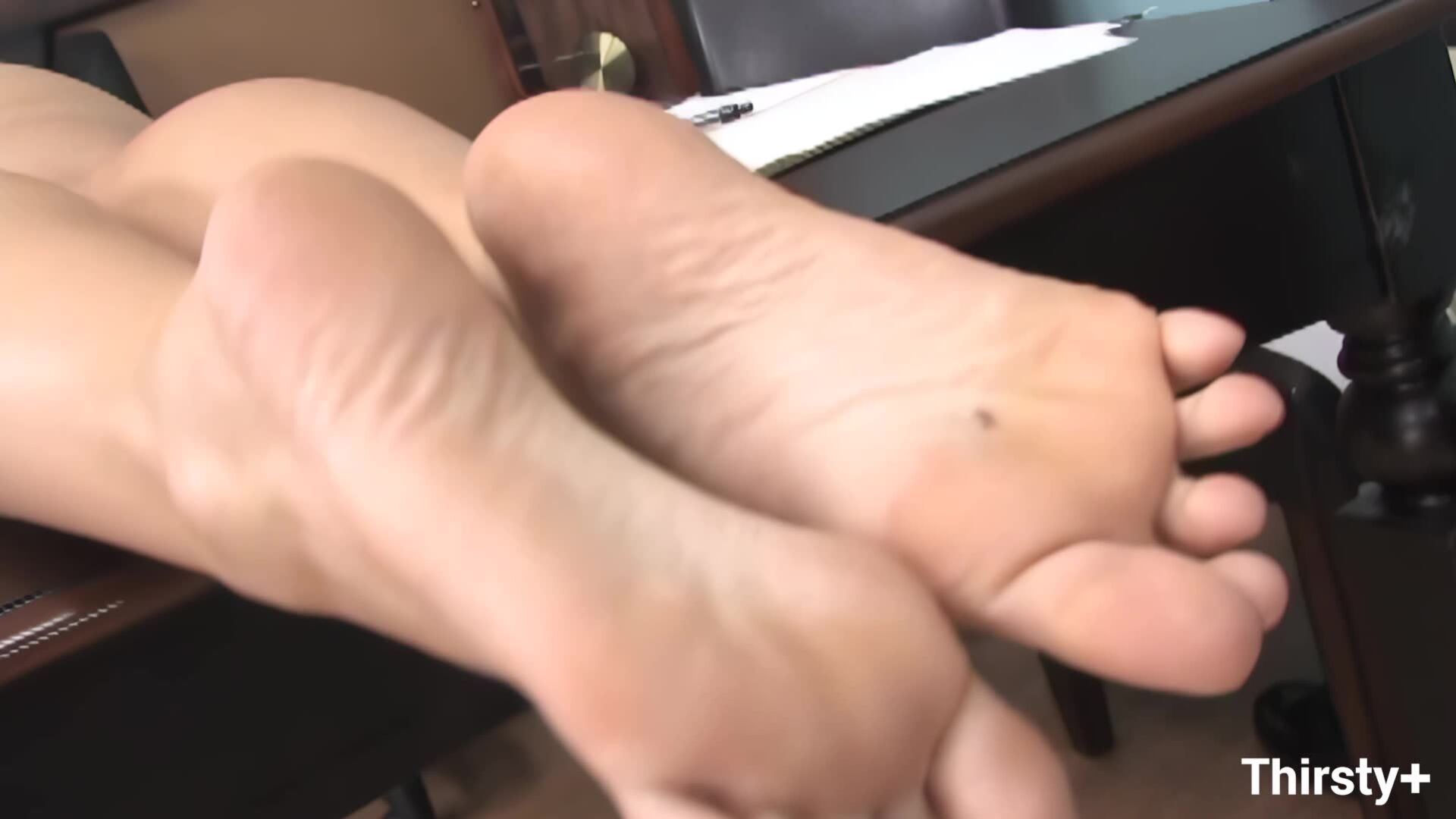 Alexis Texas: Step Up To Worship Her Feet