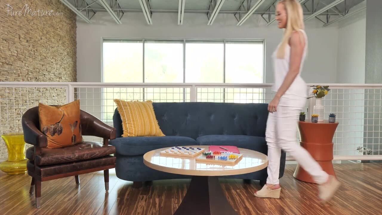 Brandi Love: Sex Therapy With Dr Love