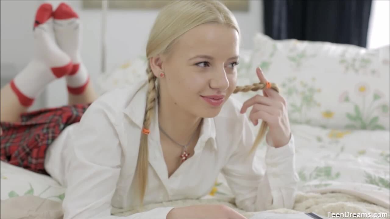 Teen Dreams: Chloe